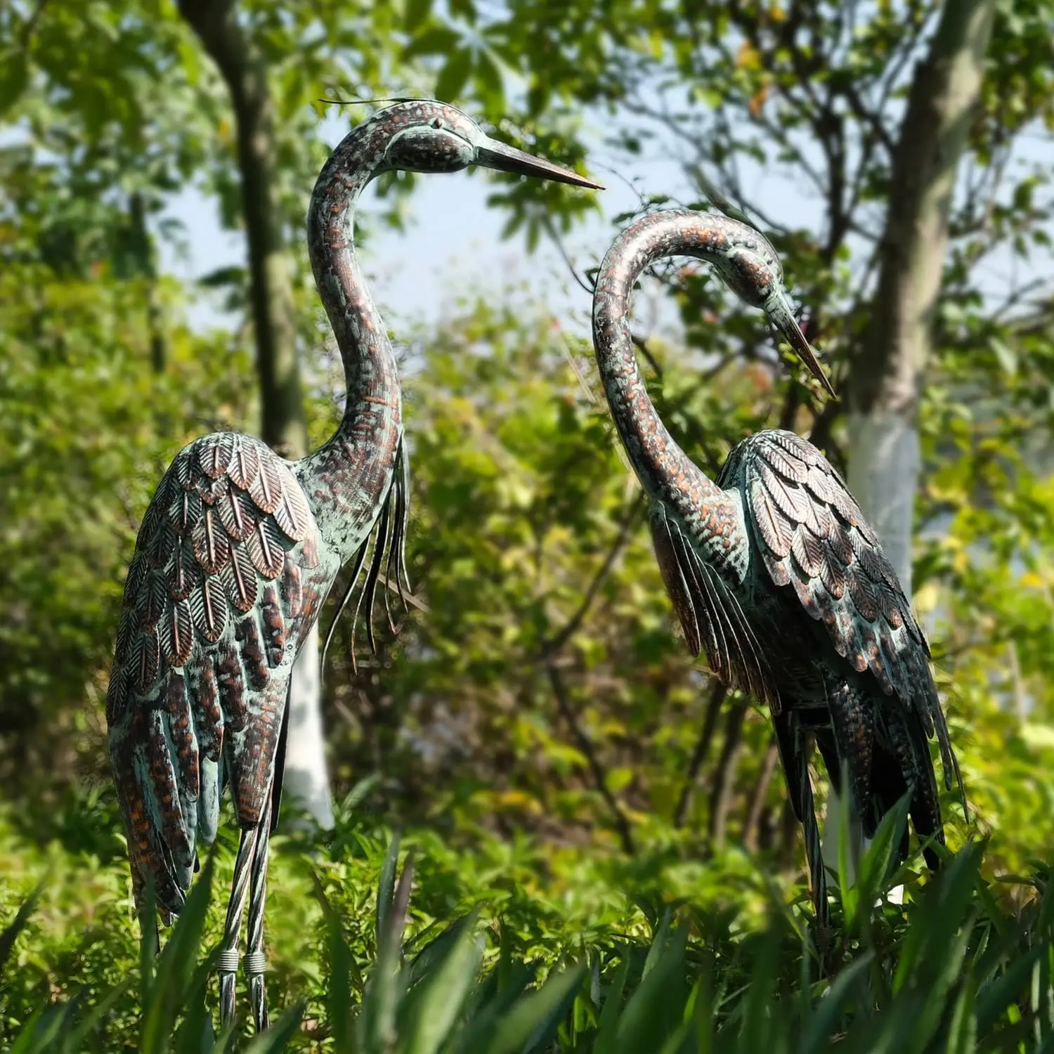 46 Inch Patina Metal Heron Statue Standing Crane Decoy Weather Resistant Rustproof Bird Sculpture Yard Art for Patio Lawn Pond Outdoor Garden Decor