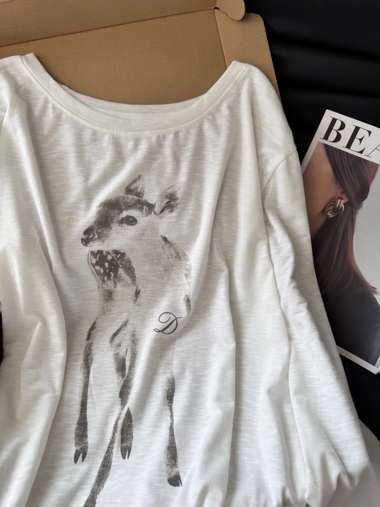 الغزلان طباعة رقيقة طويلة الأكمام تي شيرت امرأة الخريف س الرقبة انظر من خلال مثير التي شيرت الإناث الحلو لطيف الحيوان نمط القطن تيز