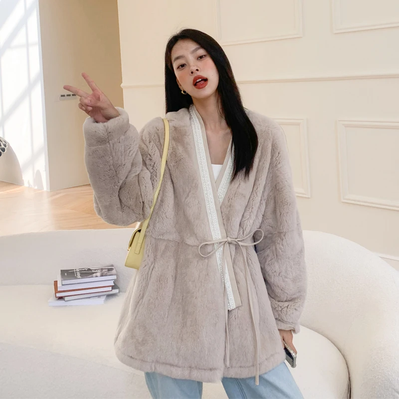 Autumn and Winter Rex Fur V-neck Slimming Real Fur Coat Female Temperament Young Style