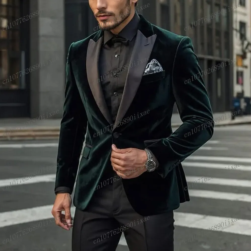 

New Green Velvet And Black Formal Men Suit Business Groom Groomsman Wedding Party Prom Male Tuxedos 2 Piece Set Blazer Pants