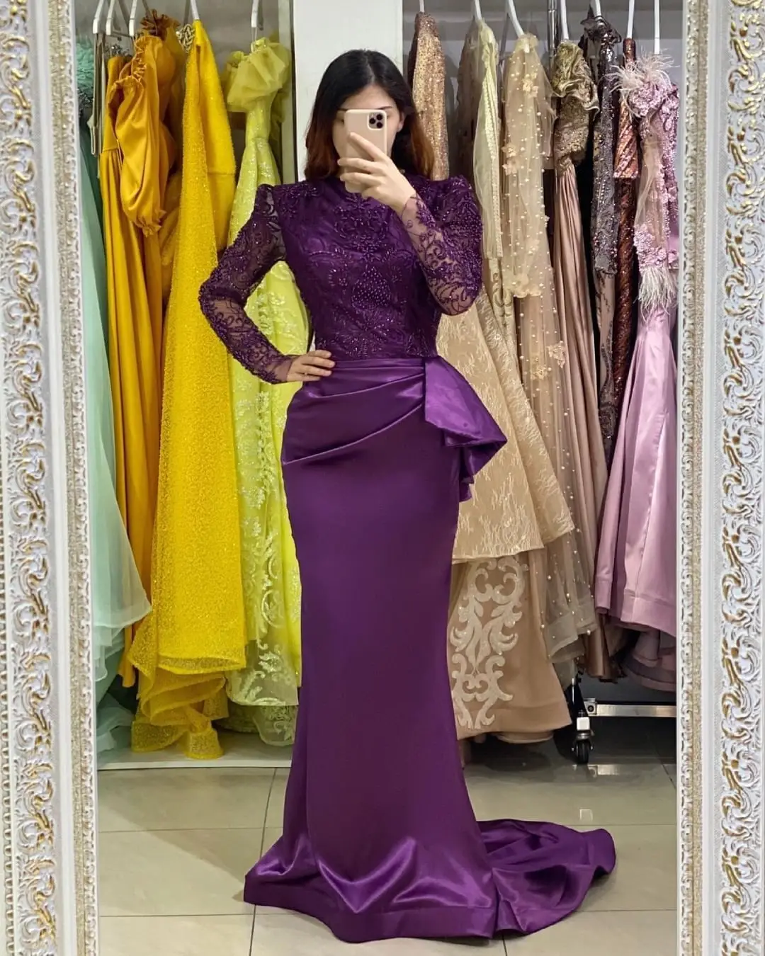 

Customized Luxury Satin Straight Sequined Evening Dresses Crew Neck Long Sleeves Panel Train Special Occasion Gowns Graceful