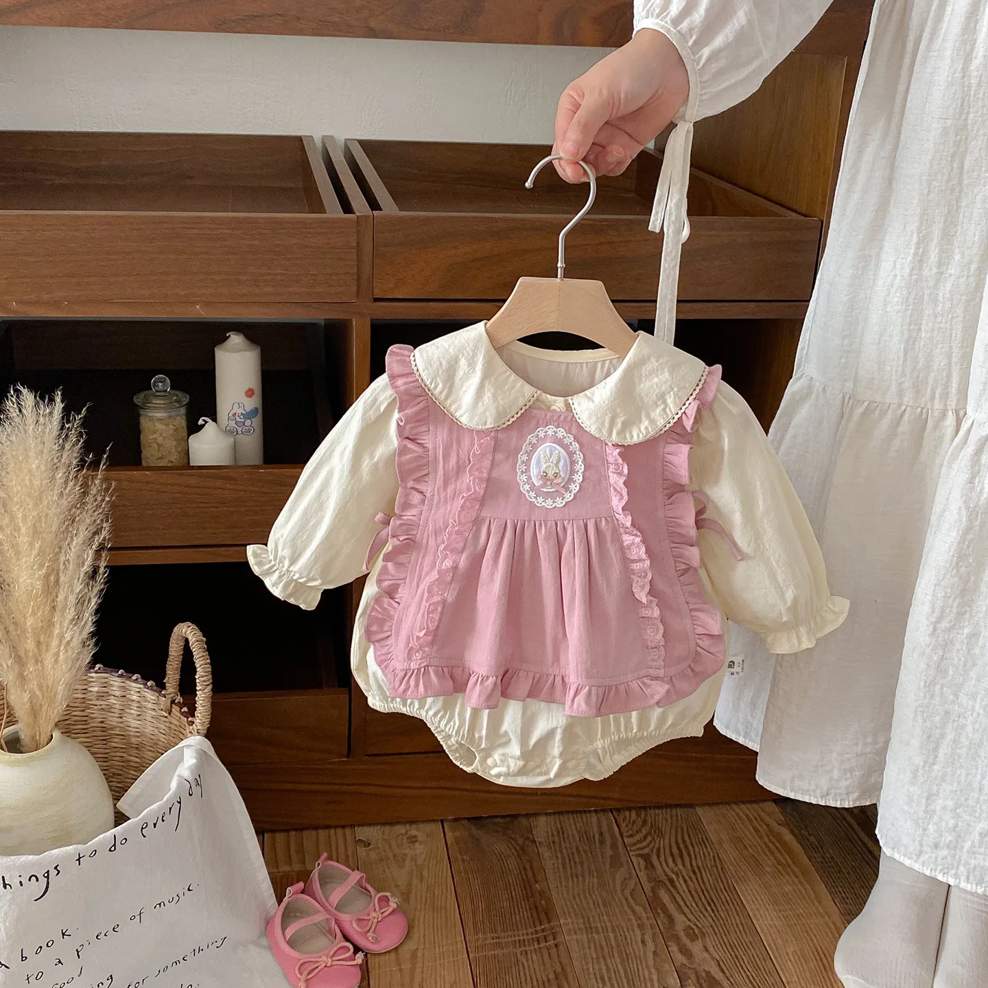

Autumn Children's Two-piece Set Peter Pan Collar Puffed Sleeve Newborn Girls Rompers Pink Sleeveless Lace Trim Toddler Girl Vest