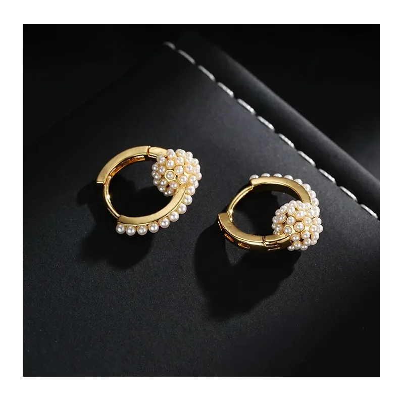 

New French Small Rice Bead Circle Earrings Niche Design Fashionable Versatile Earrings Earrings