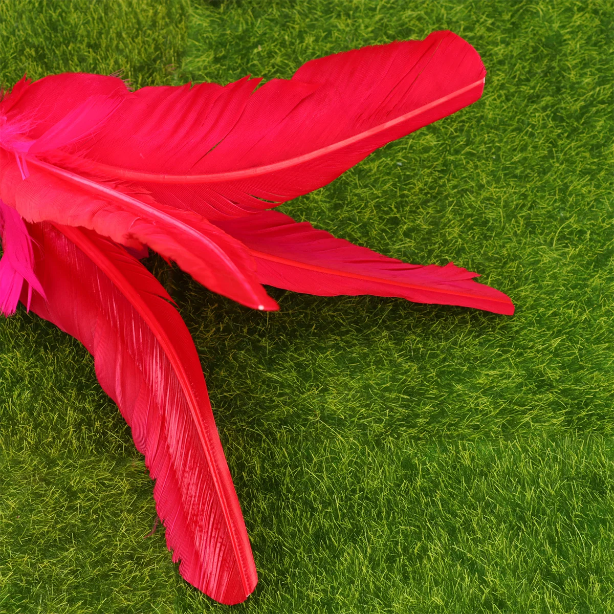 

2pcs Chicken Shuttlecock Funny Kicking Game For Students Exercise Leg Muscle Strength Indoor Outdoor Multiplayer Sport