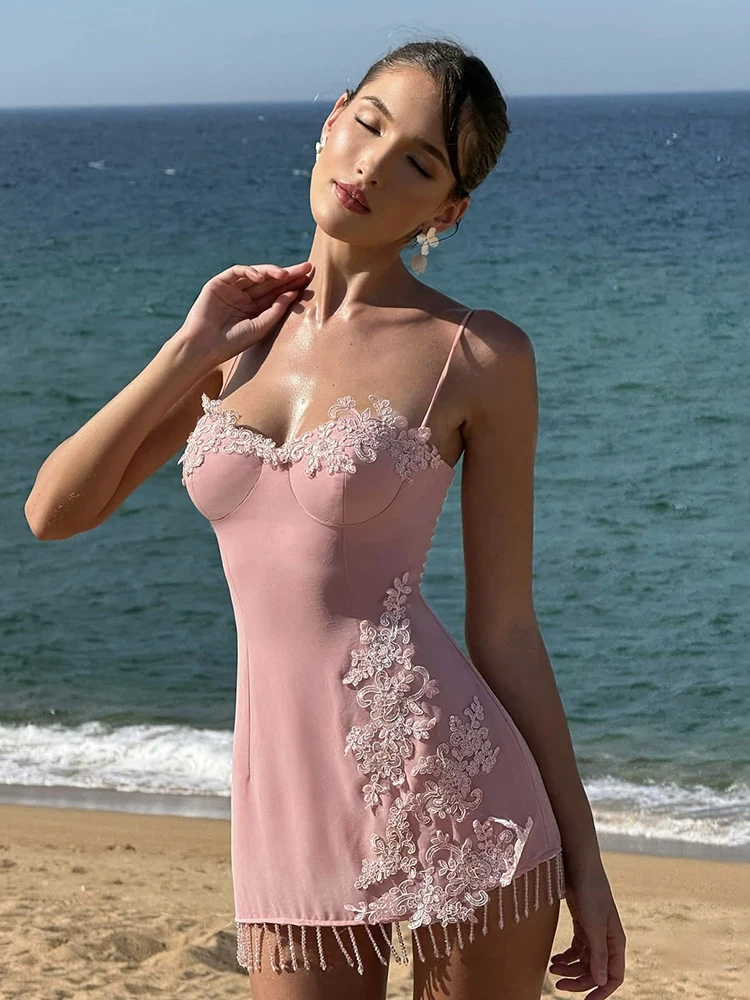 Weird Puss Perlen-Quastenkleid für Damen mit Blumenapplikationen, tiefem Ausschnitt, ärmellos, figurbetont, süß, elegant, für Strandpartys, klassisches Mini-Bodycon-Kleid – Detail 18
