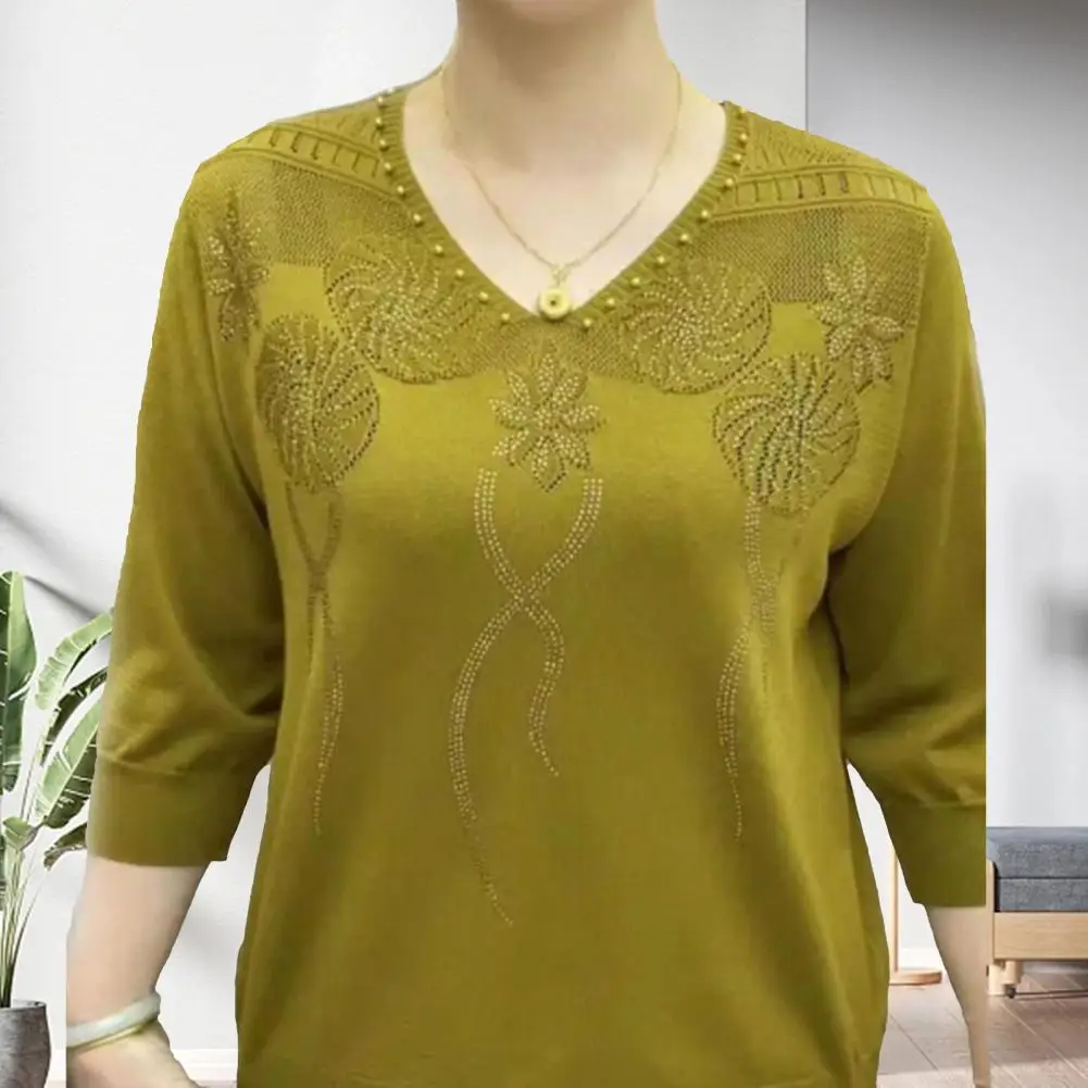 Pull en tricot floral à col en V pour femme, chemisier élégant pour femme d'âge moyen, poignets élastiques, doux pour trois