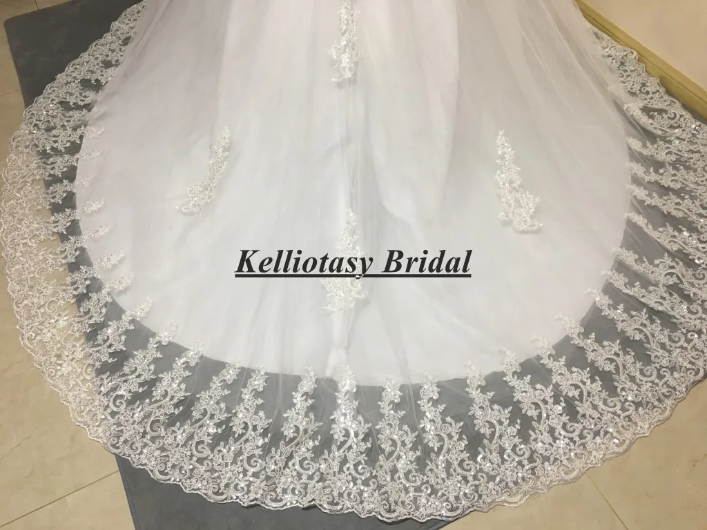 Real Pictures Ball Gown Wedding Dresses With Lace Hemline Round Neck Bridal Dress With Train Fancy Vestido Novias