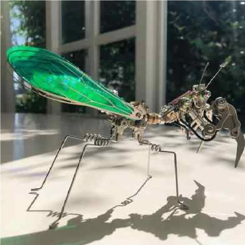 

Home ornaments metal puzzle fantasy prayer insect metal tide play handmade assembled mantis model insect ornaments holiday gift