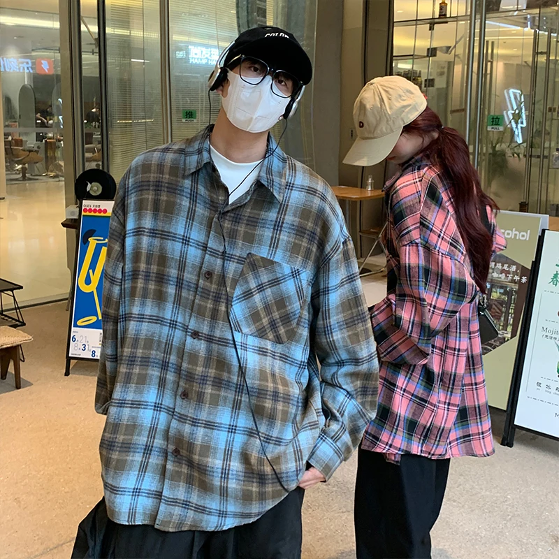 

American Retro Plaid Long Sve irt Men's Summer Thin Sun Protection Loose irt Lazy Sle Couple's Outerwear
