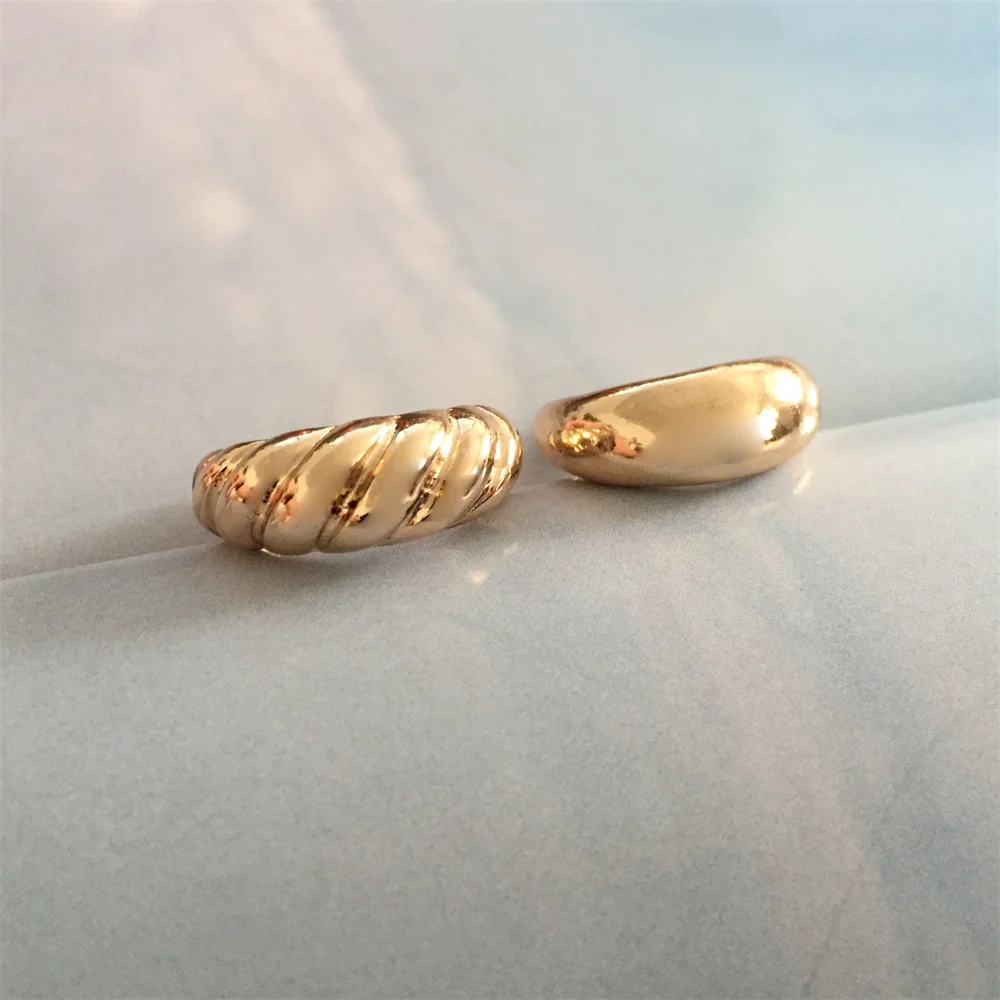 Trendy Gold Color Bubble Twirl Ring Pack 2 Pcs For Women Girl Casual Bohemia Elegant Gorgeous Classic Jewelry