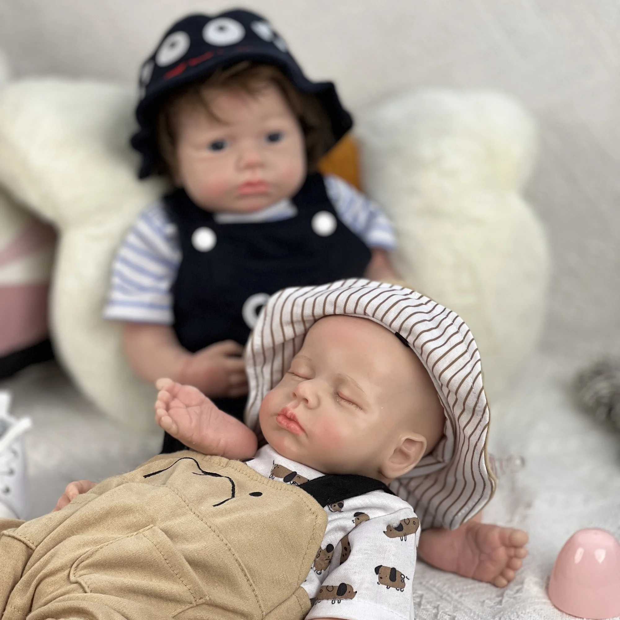 

45cm Awake and Sleeping LouLou Solid Silicone Bebe Reborn Handmade 3D Painted and Unpainted Lifelike Corpo De Silicone Doll