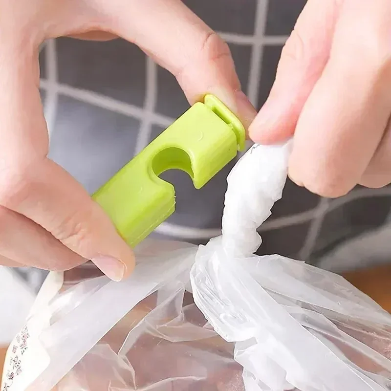 24/1Pcs Squeeze Bread Bag Clips Reusable Fresh Food Sealing Plastic Clips Snack Bags Sealed Spring Clamp Kitchen Storage Tool