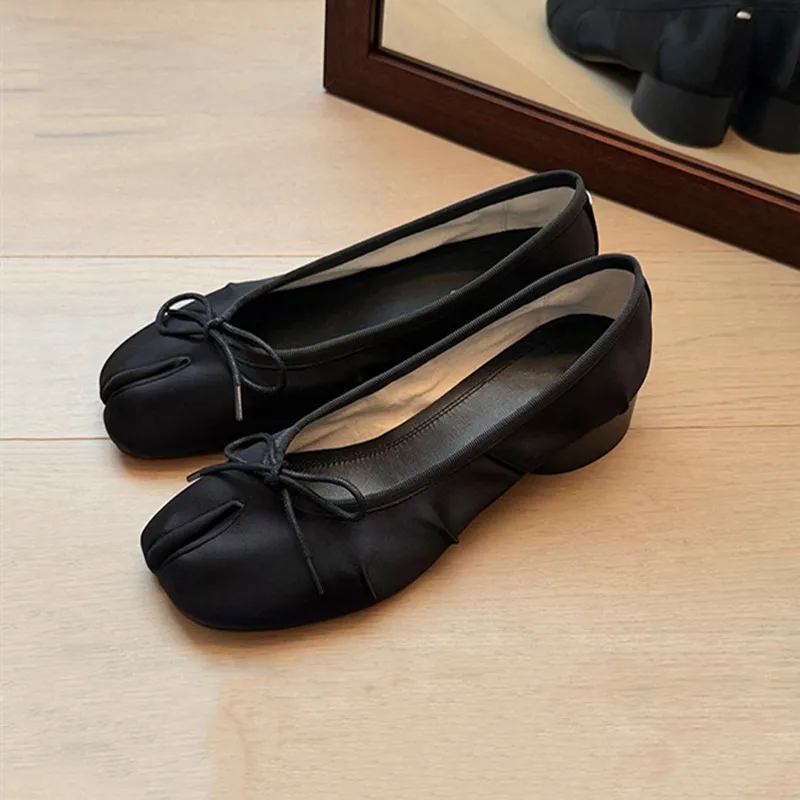 Spring Summer Luxury Satin Bowknot Split toe Women Pumps Ballet Style Fashion Pleated Tabi Low Heeled Casual Loafers Lazy shoes view 3