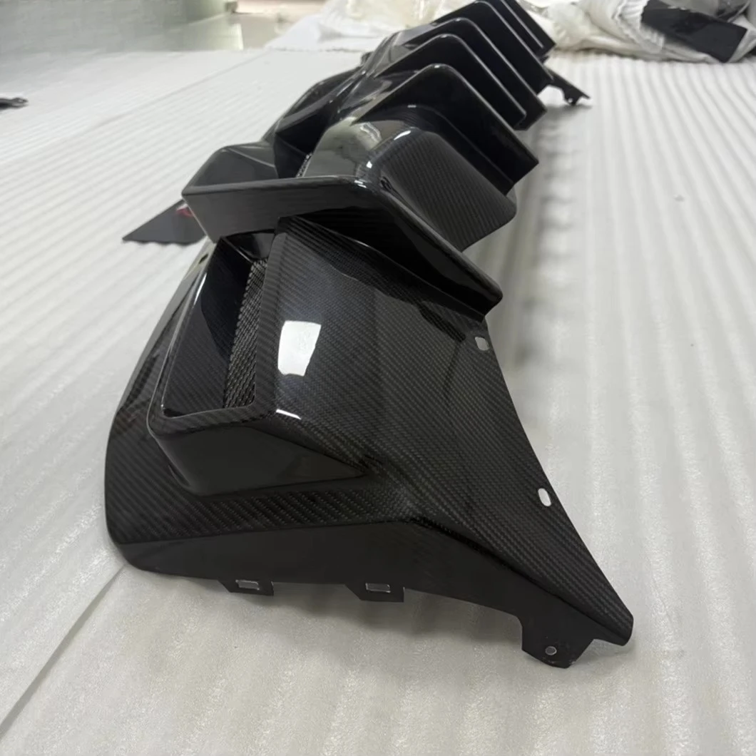 PU-Design Dry Carbon Fiber Rear Diffuser für Corvette C8 Z06 Bumper Upgrade PU Style Body Kit Factory Direct Sales