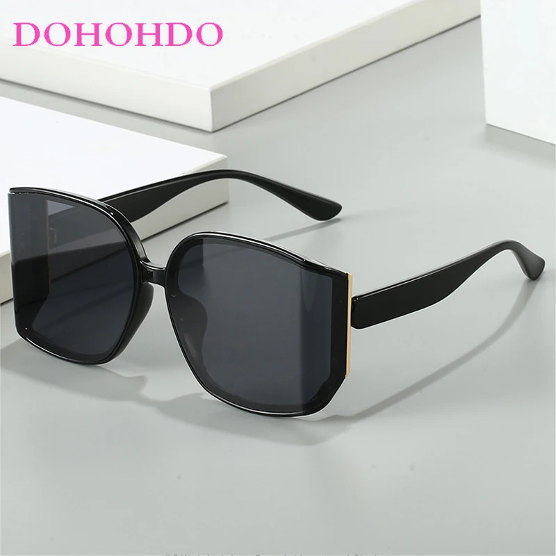 

Vintage Square Sunglasses Women Fashion Trend Luxury Brand Design Big Frame Glasses Unisex Outdoors Travel Driving Shades UV400