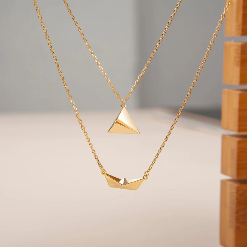 Delicate Paper Airplane Boat Necklaces for Women Girls Gold Color Origami Boat Ocean Inspiration Gift for Sea Love Trave Jewelry