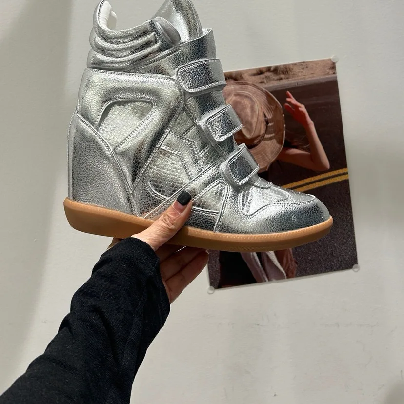 

Women Shoes High Quality Leather Casual Shoe Fashion High-top Women Sneakers 5cm Height Increasing Sports Shoes Zapatos De Mujer