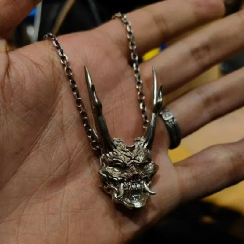 Creative Retro Night Fork King Mask Pendant Necklace Outdoor Portable EDC Tool