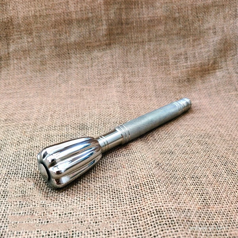 

Stainless Steel Handmade Outdoor Integrated Fitness Training Short Stick Car Emergency Window Breaking Hammer Portable EDC Tool