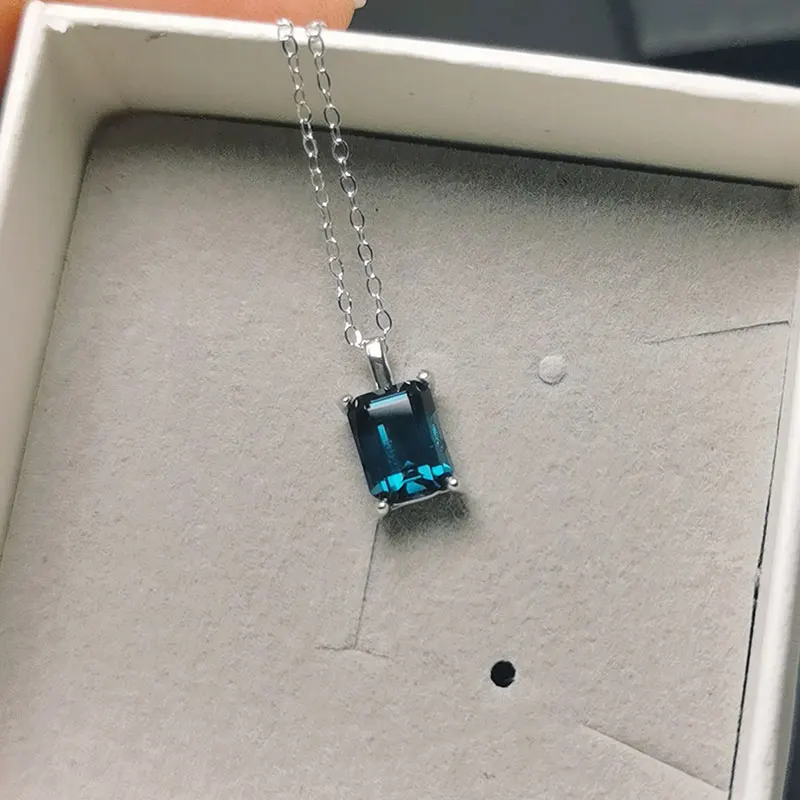 

Real London Blue Topaz Pendant 6mm*8mm 1.2ct Natural Topaz Necklace Pendant 925 Silver Ring 18K Gold Plating