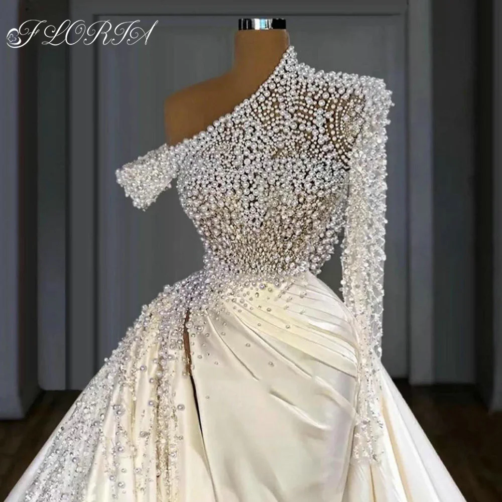 Gorgeous Full Pearls Beads Wedding Dress with Detachable Train Dubai One Shoulder Customized Bridal Gowns vestido de novias 2025