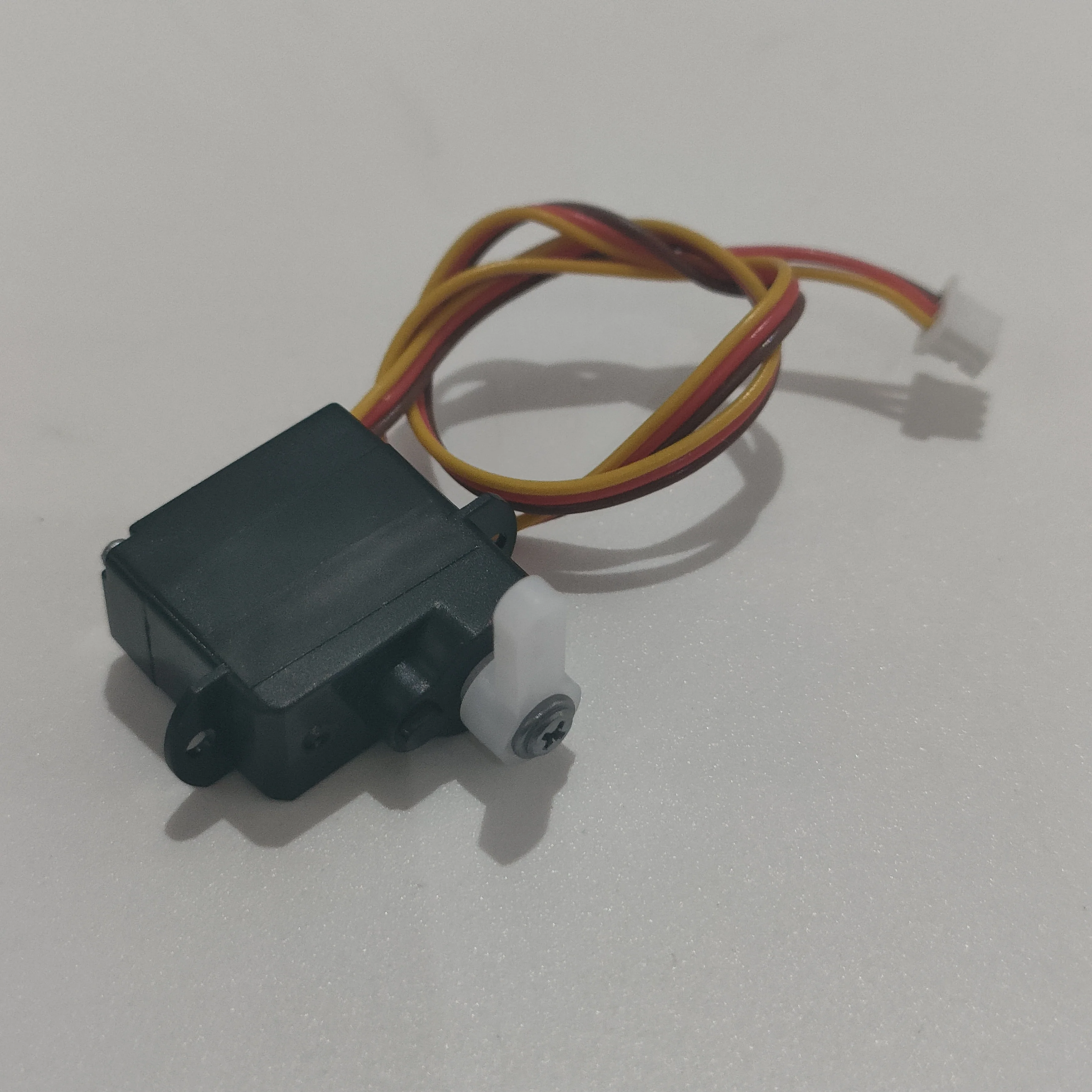 Avión de control remoto BM20 de combate J-20 de cuatro canales, fuselaje vacío de espuma, motor, engranaje de dirección, modelo de avión, accesorios DIY