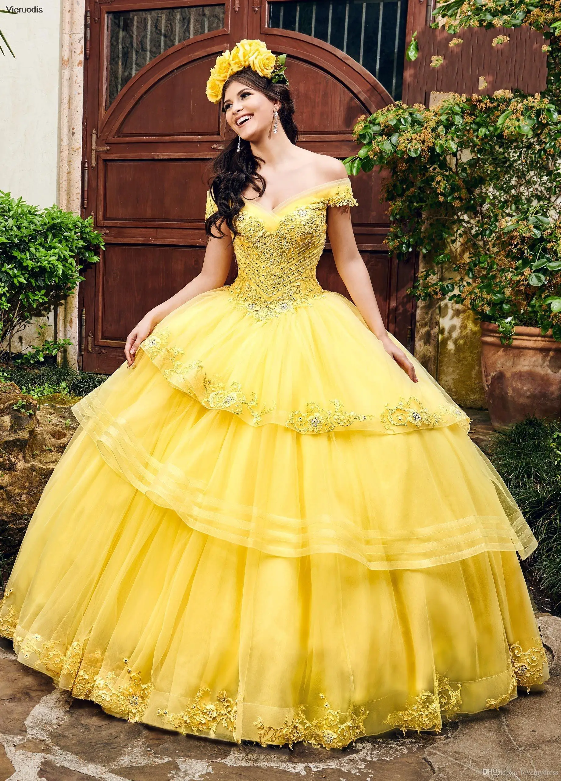 

2021 Gorgeous Quinceanera Dresses Yellow/Blue Color Sexy Off the Shoulder Ball Gown Tiered Appliques Bead Formal 16 Year Party