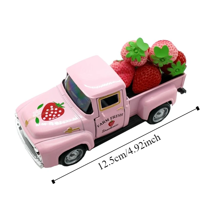 Figurka Vintage Traktor Truskawkowy Dekoracja Sensoryczna Kolekcjonerska Miniatura Samochodu Zabawne Figurki Metalowy Model Miniatury Samochodu