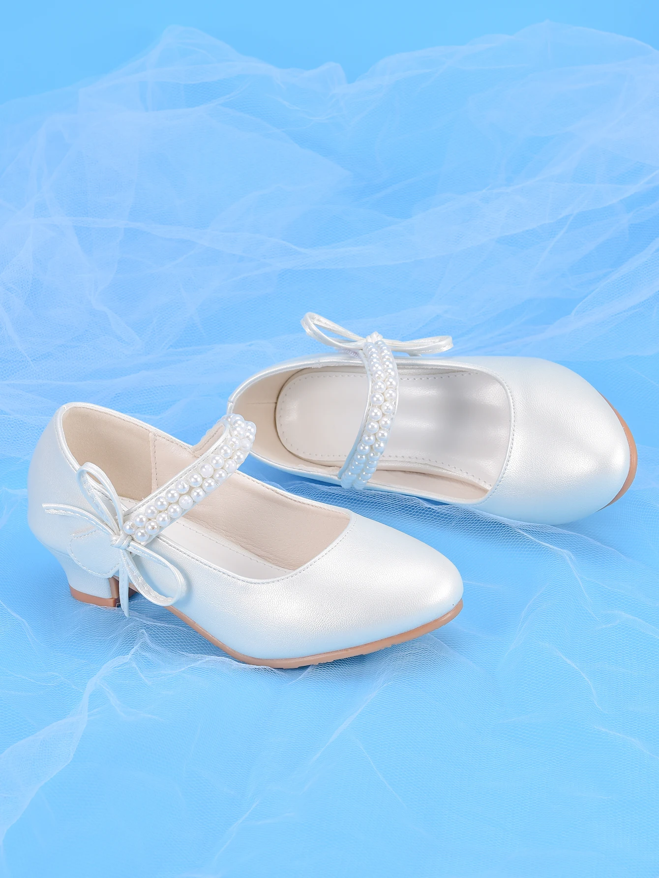 كعب عالٍ على الموضة للأميرة البنات، أبيض، مثالي للفساتين والعروض وحفلات أعياد الميلاد