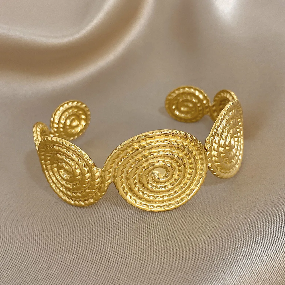 Irregular Textured Spiral Stainless Steel Cuff Bangles Bracelets Exaggerated Gold Plated Wide Bracelet Waterproof Jewelry Gifts