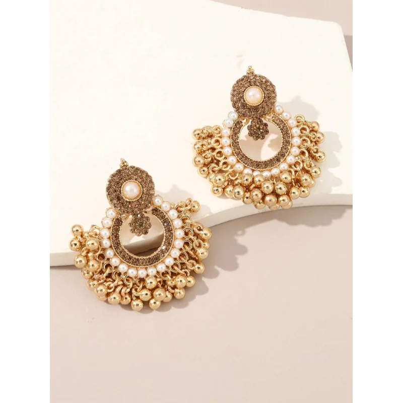 1 par de pendientes bohemios vintage exagerados, diseño intrincado de metal calado para la moda femenina