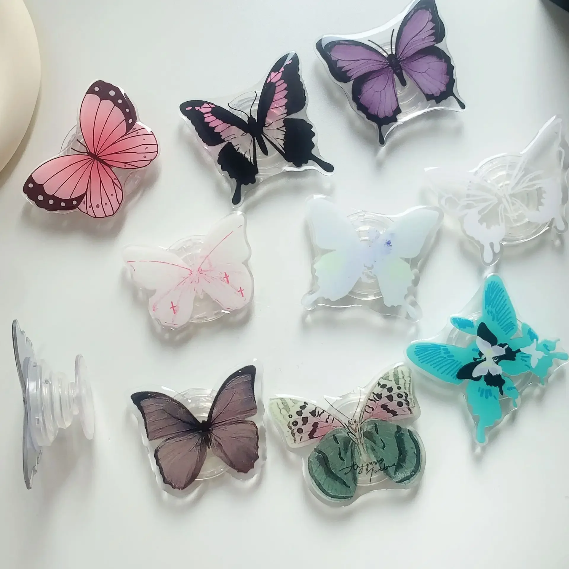 1Pc Cute Butterfly Girls Air Bag Stand for IPhone Android Mobile Phones Car Desktop Watching Lazy Bracket Phone Case Decoration