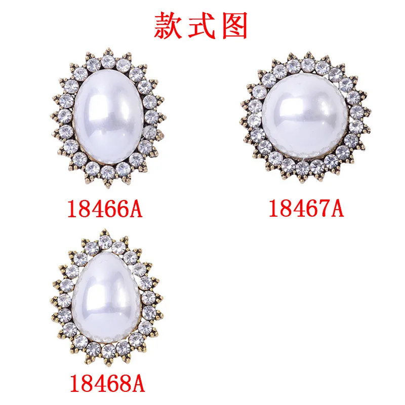 Spot direct supply light luxury niche high-end temperament diamond-encrusted retro small fragrant wind pearl flower plate alloy