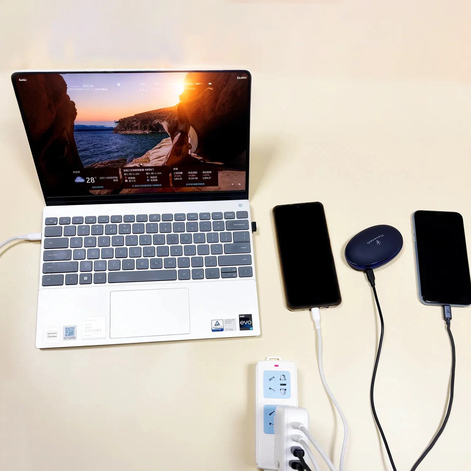 Compact 100W GaN Charger with 3 Ports – USB-C PD Fast Wall Adapter for MacBook Pro, iPhone 15, iPad, Galaxy S24 & More Devices