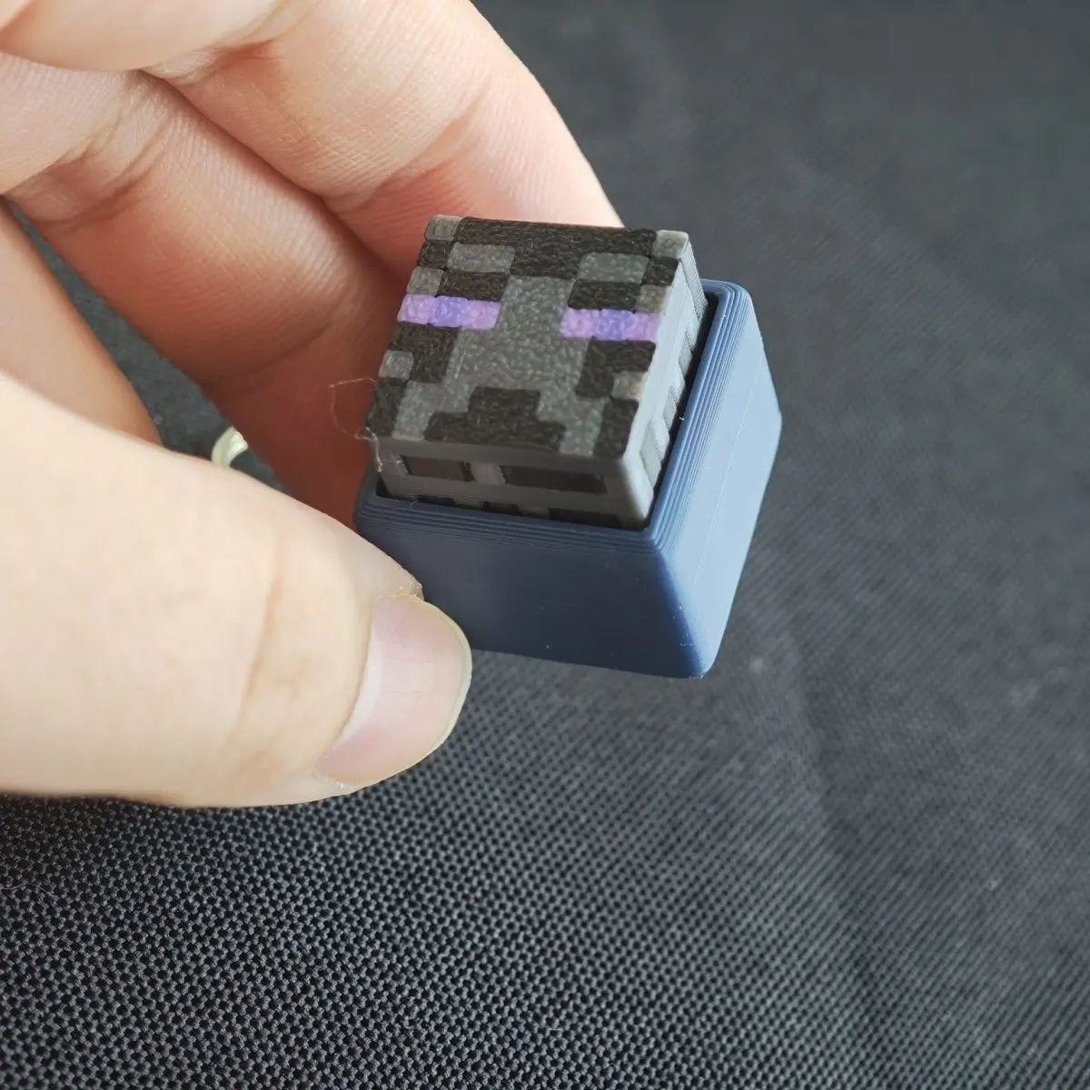 Minecraft Tastatur-Klicker Fidget-Spielzeug Super Stressabbau Fingerspitzen-Klicker Tragbarer Klicker-Schlüsselanhänger Geschenke für Erwachsene