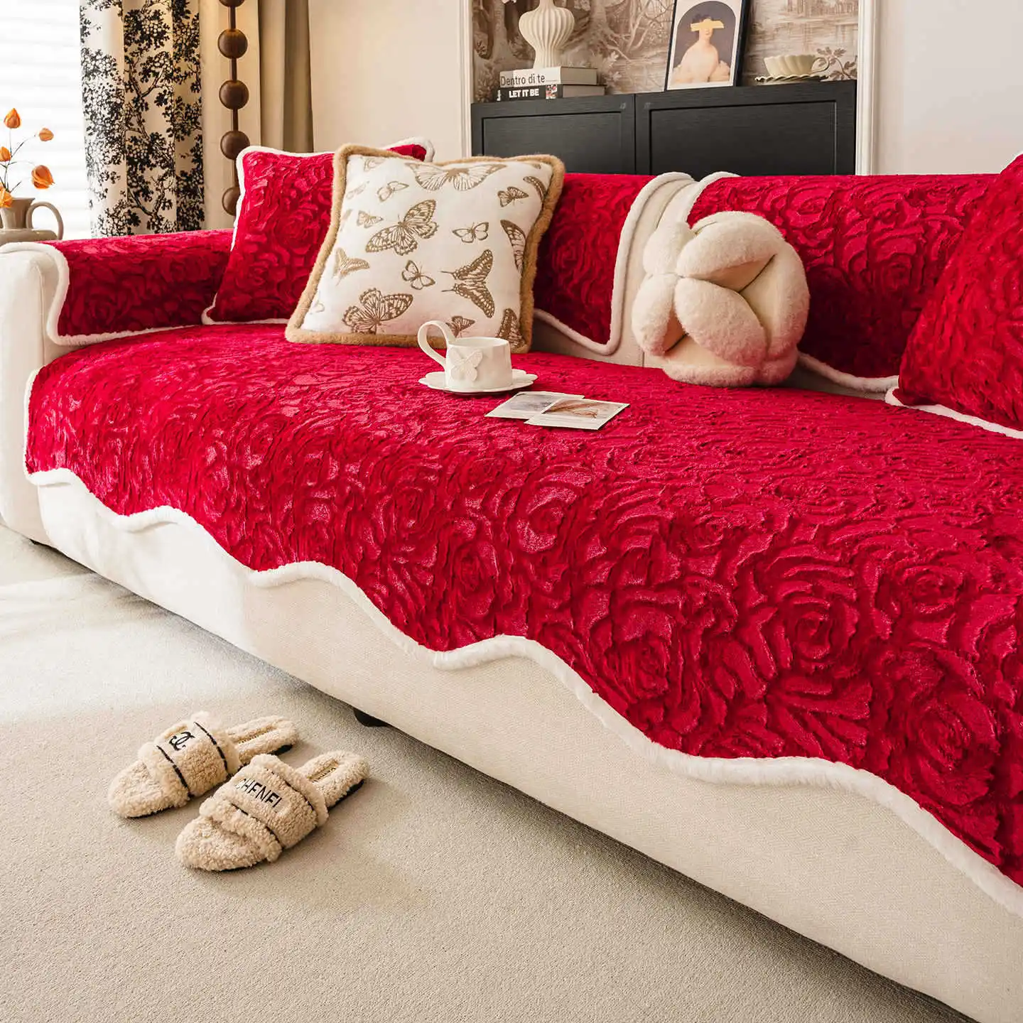 

French Soft Sofa Cover Fabric Straight Row One-piece Anti Slip Living Room Sofa Cushion Cover Warm and Versatile for All Seasons