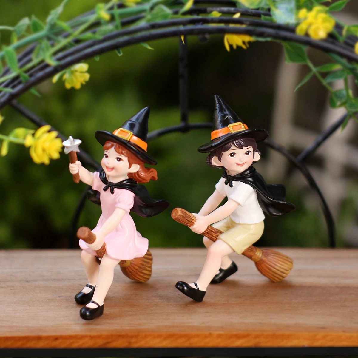Kids Outdoor Fairy Garden - 2pcs Witch Boy Girl On Broomstick