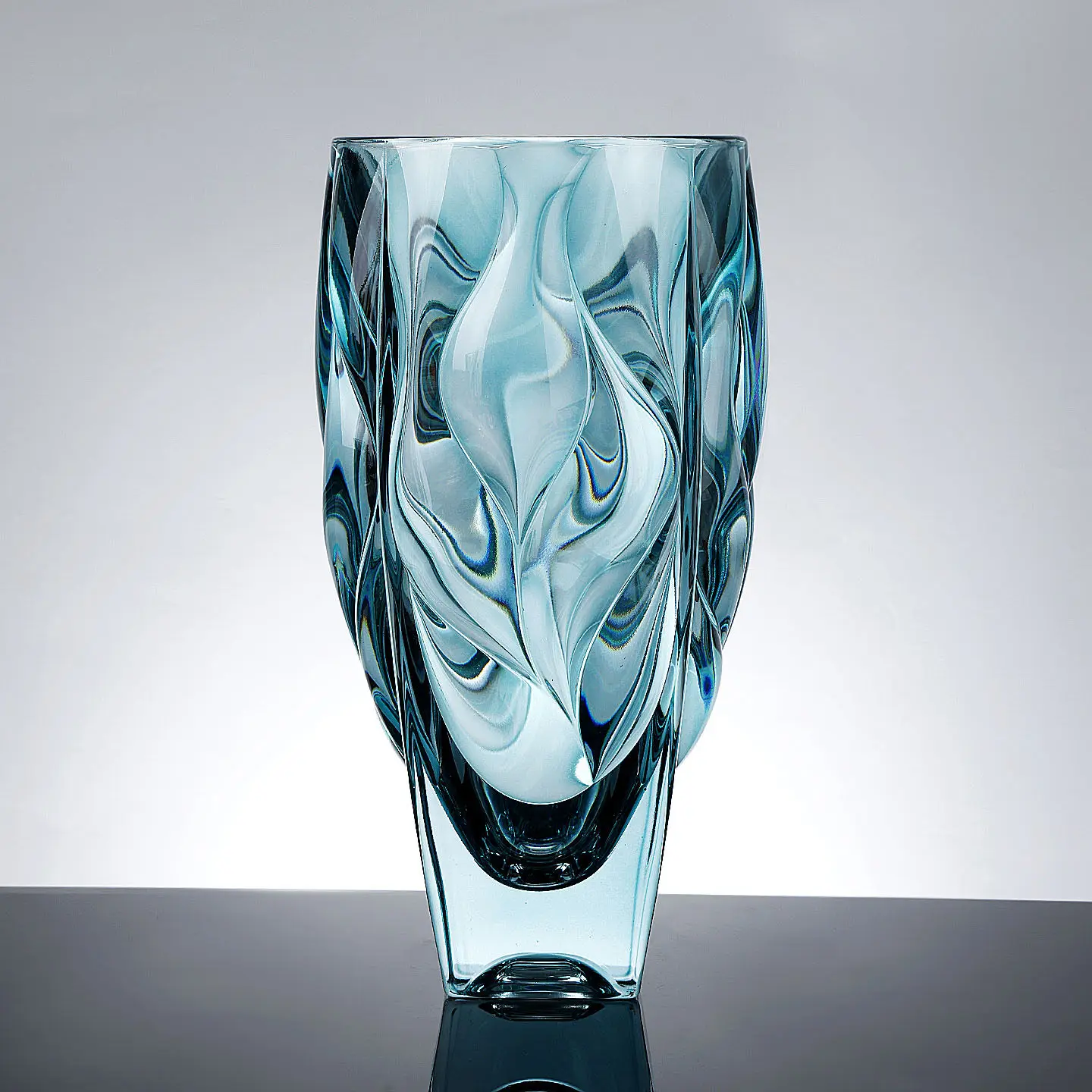 Creative blue water blue crystal glass leaf pattern vase thickness living room entrance flower arrangement ornament hydroponic