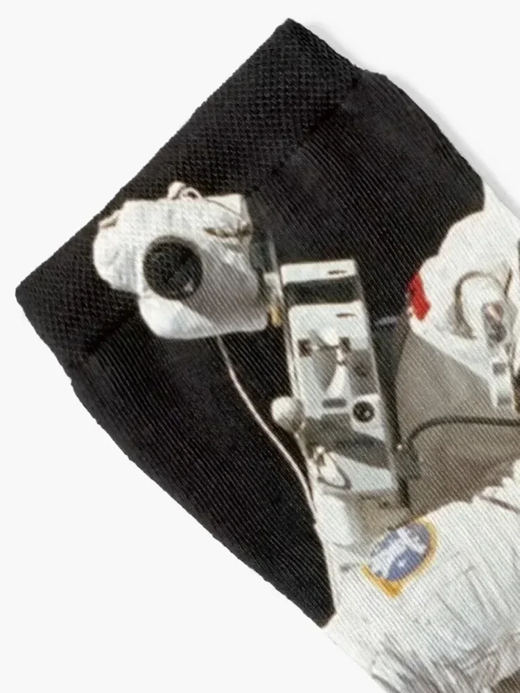 Astronaut Bruce McCandless on First-ever Untethered Spacewalk Socks Thermal man winter FASHION hiking Women Socks Men's