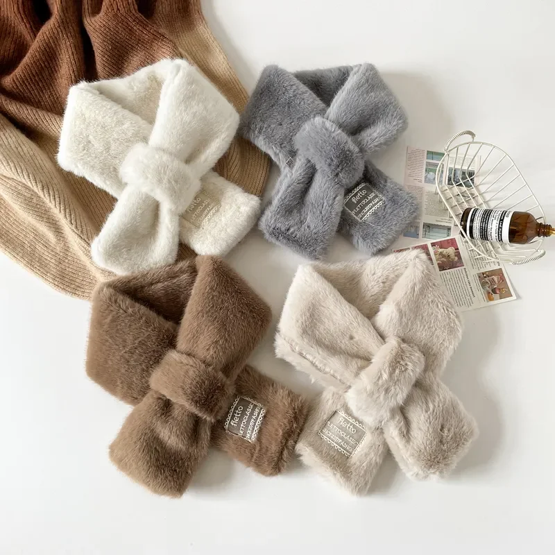

2026 Korean Style Versatile Thickened Fur Collar Scarf Solid Color Cross Plush Scarf Women Winter Thickened Warm Neck Scarf