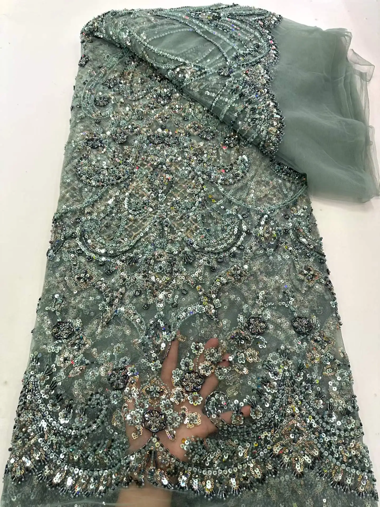 

2026 High Quality African Heavy Beaded Lace Fabric 5 Yards French Nigerian Groom Sequins Lace for Wedding Party Dresses Sewing