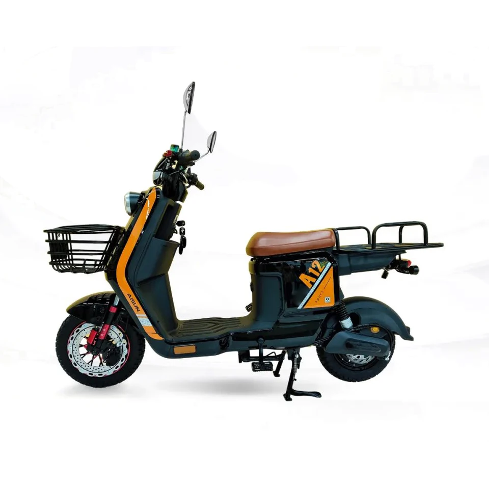 2023 Hot Sale Vintage 1200W City Electric Scooter Fast Cargo Ebike Electric Motor Cycle for Adults image 4
