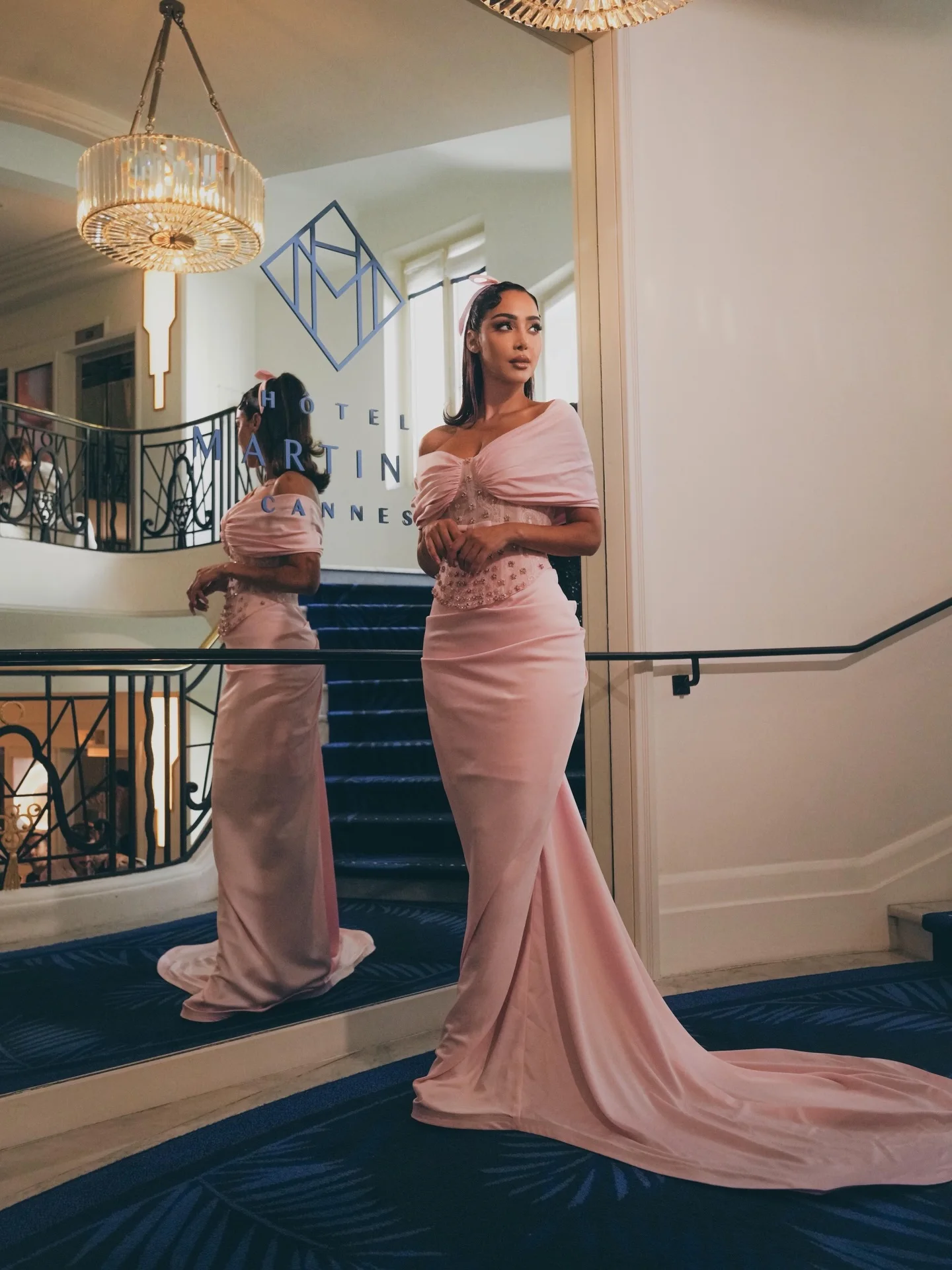 Customized High Quality Delicate  Lace Beading Mermaid V-neck Long Dresses Bespoke Occasion Dresses Sizes Available Class
