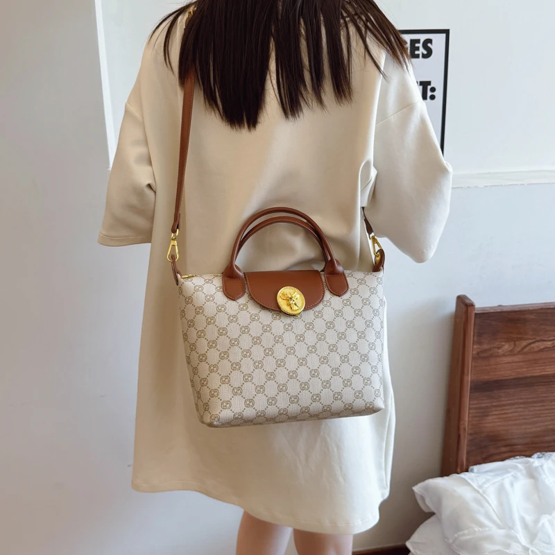 

Elegant Leather Women's Shoulder Bag Handbag Crossbody Messenger Tote by Famous Designer Luxury Brand Popular Style