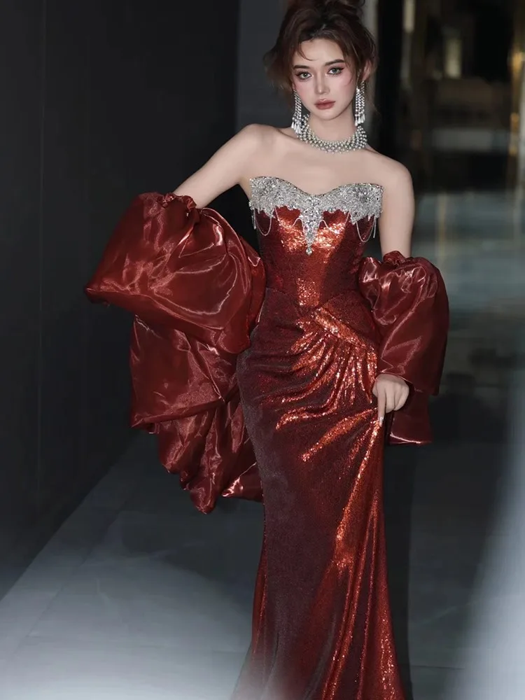 

A new style velvet halter dress for wine red fishtail toasting