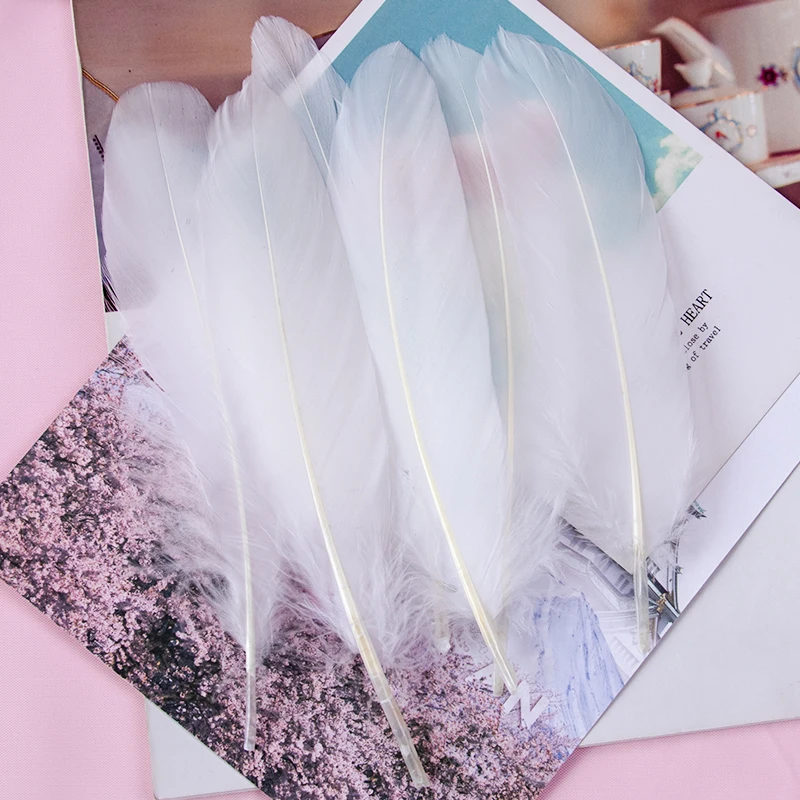 20/100pcs Mixed Color Dyed Natural Goose Feathers Fluffy Plumes for DIY Jewelry Craft Wedding Dress Party Decor Accessories