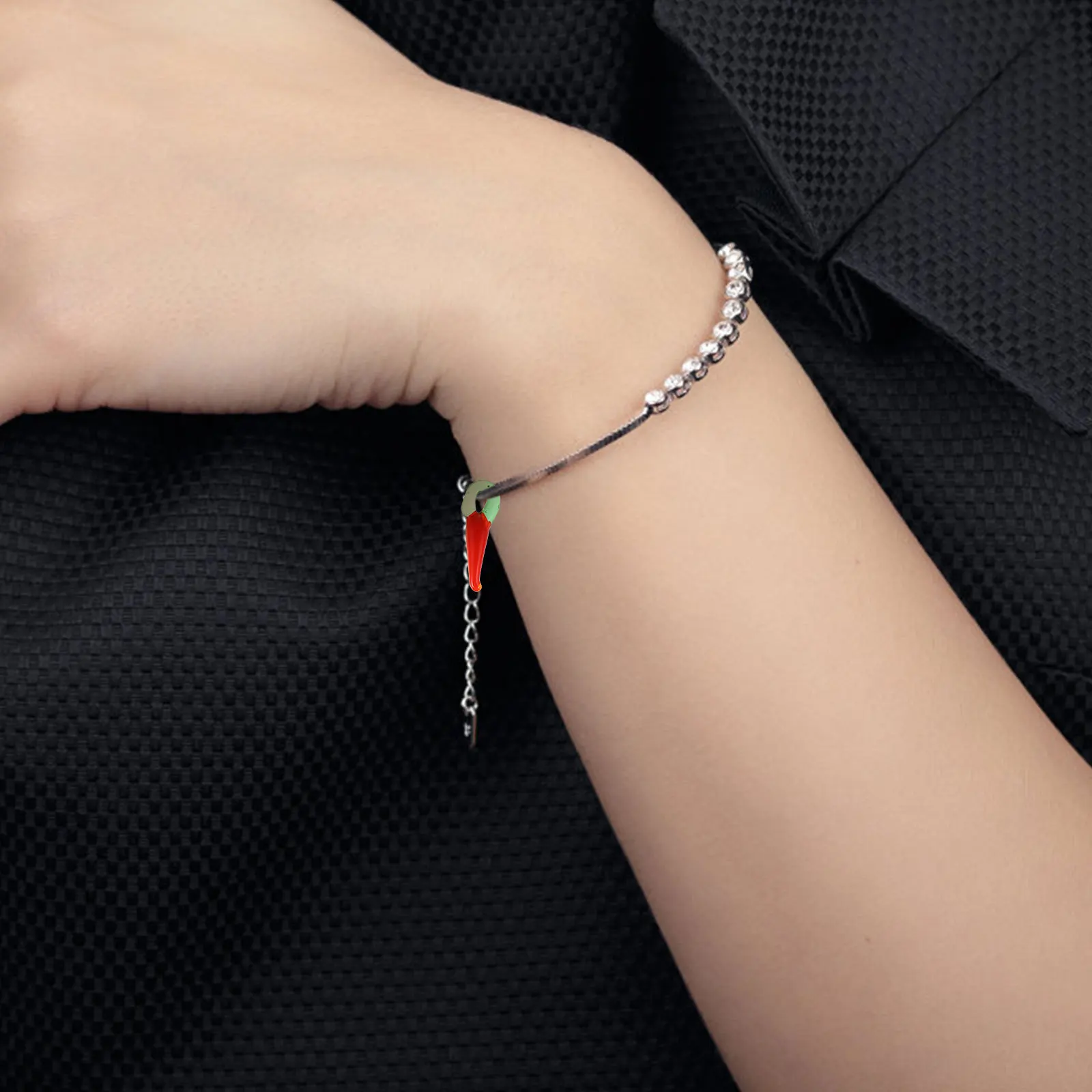 

100Pcs Creative Pepper Glass Beads DIY Jewelry Pendant Making Charms Decorative Accessories Beads for Jewelry Making