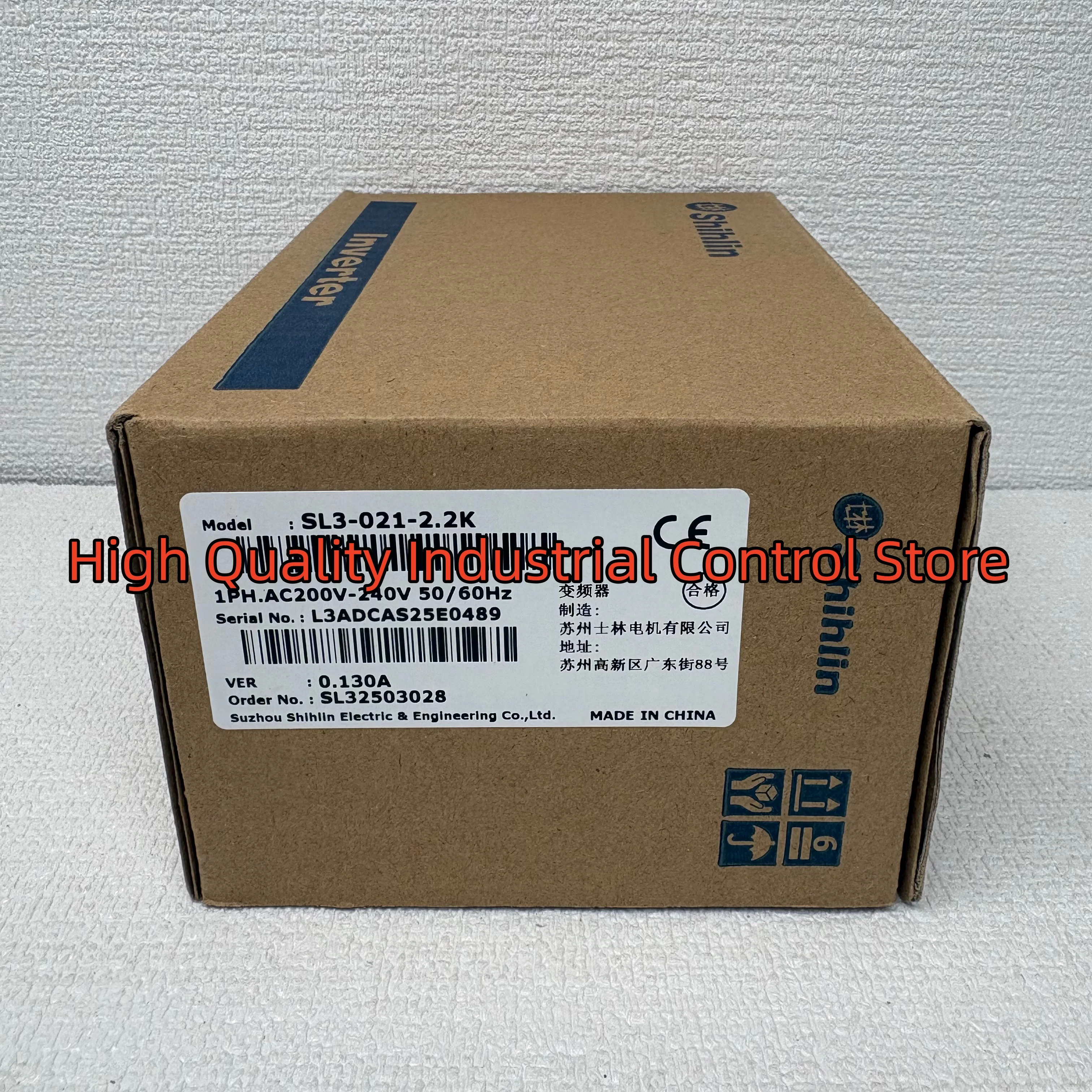 

Преобразователь частоты SL3-021-2.2K, совершенно новый