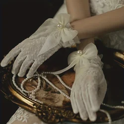 White Lace Short Gloves with Ribbon Bow Decoration, Elegant Leopard Print Embossed Bridal Gown Gloves for Ladies
