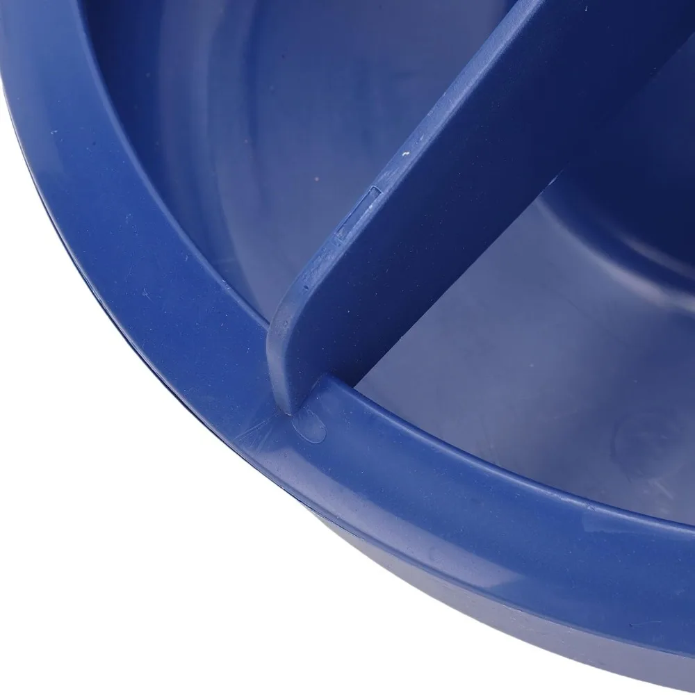 Durable Blue Feeding Trough 5 Slot Smooth Edges Food Feeder Bowl Plastic Stable Base 5 Slot Feeder Farm Livestock